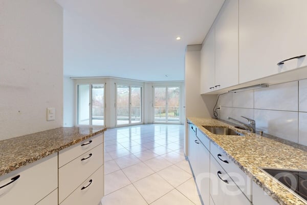 Helle 1½-Zimmerwohnung mit Balkon und Pilatusblick 4