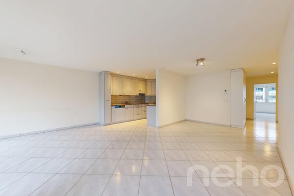 Helle 1½-Zimmerwohnung mit Balkon und Pilatusblick 3