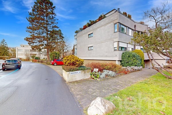 Zentrumsnahe 1.5-Zimmerwohnung mit Balkon und eigenem Waschturm 12