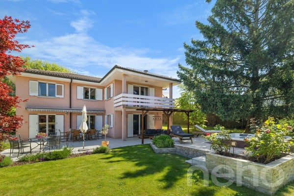 Exclusif: magnifique villa familiale de 1.5 pièces avec grand jardin 12