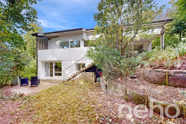 2 Zimmer Villa (610m2) mit Hallenbad, Sauna und Lift an bester Lage 3