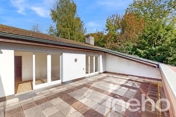 2 Zimmer Villa (610m2) mit Hallenbad, Sauna und Lift an bester Lage 9