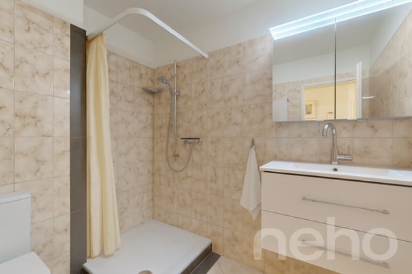 Gut erhaltene 1.5-Zimmer-Wohnung mit zusätzlichem Bastelraum 5