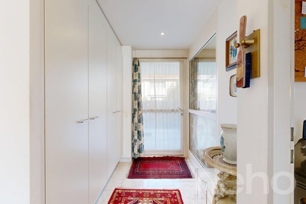 Grosszügiges Reihenmittelhaus mit Galerie und edlen Materialien 7