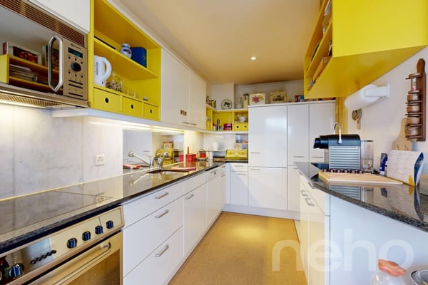 Grosszügiges Reihenmittelhaus mit Galerie und edlen Materialien 8