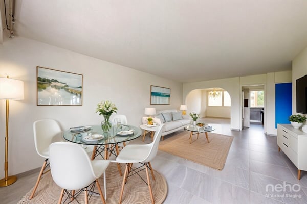 Renovierte 1.5-Zimmer-Wohnung mit unverbaubarer Aussicht 1