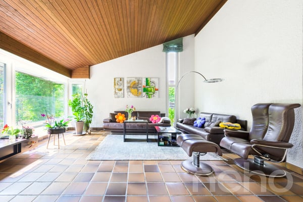 Exklusives EFH in Grabs mit Naturpool & Aussicht in Toplage 3