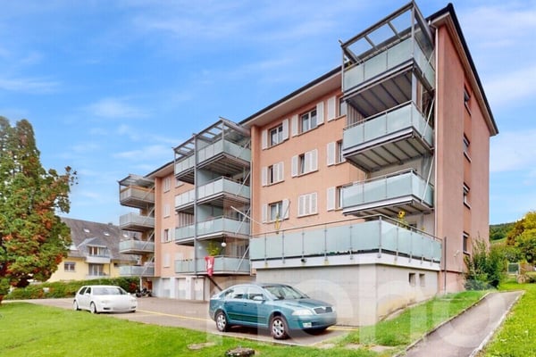 Ganze Etage! 1.5 Zi-Wohnung, perfekt für Familien an super Lage 1