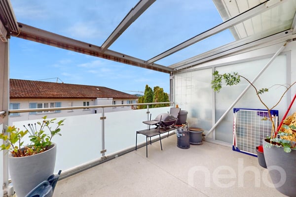 Ganze Etage! 1.5 Zi-Wohnung, perfekt für Familien an super Lage 2