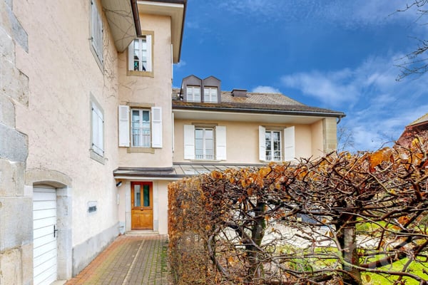 Prestigieux attique dans une maison historique rénovée 3