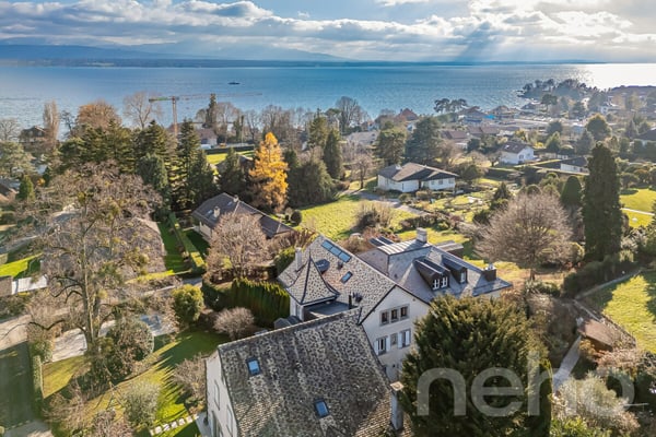 Prestigieux attique dans une maison historique rénovée 1