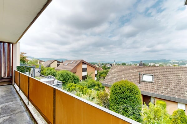 1-Zimmerhaus mit Cheminée und Weitblick in familienfreundlicher Lage 9