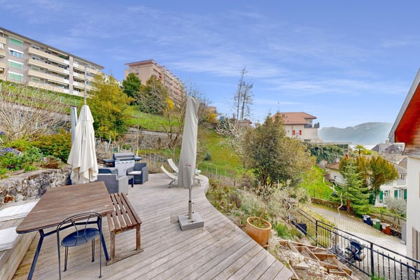 Luxueuse villa familiale avec spa et vue panoramique à Montreux 1