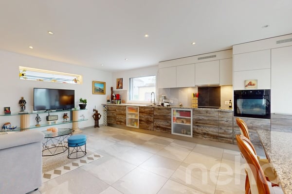 Superbe duplex de 1.5 pièces avec terrasse à Sugiez 4