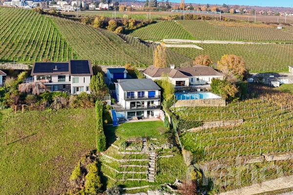 Cadre exceptionnel : votre futur chez-vous avec vue sur le lac ! 3