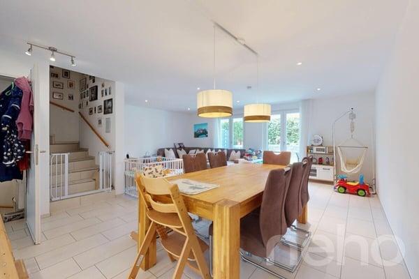 Familientraum mit Whirlpool, Garten, Terrassen und viel Platz 3