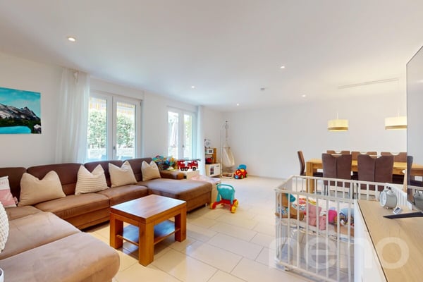 Familientraum mit Whirlpool, Garten, Terrassen und viel Platz 2