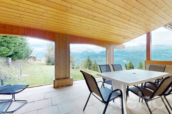 Charmant chalet mitoyen avec terrain et terrasse 4