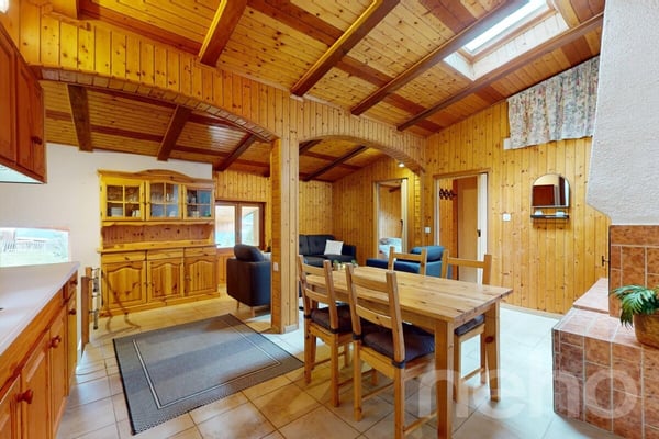 Charmant chalet mitoyen avec terrain et terrasse 5