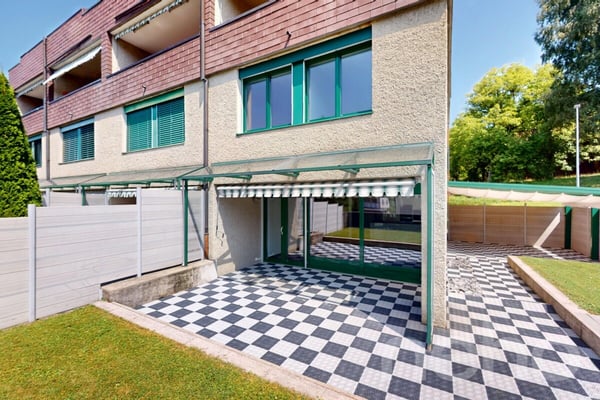 Moderne und renovierte Maisonette-Wohnung mit Gartensitzplatz 10