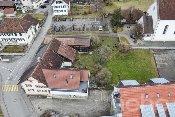 Bauernhaus mit angrenzendem Einfamilienhaus und viel Bauland inkl. 1