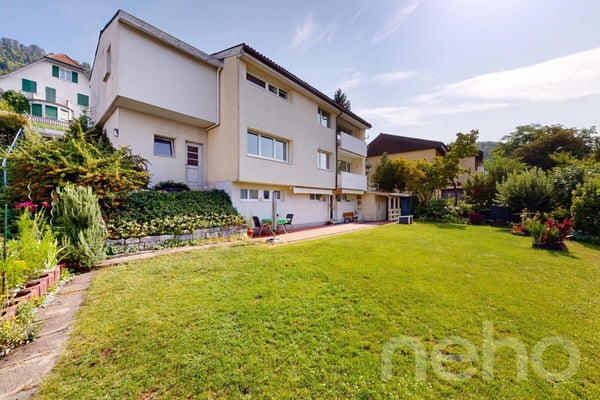 Freistehendes Einfamilienhaus mit grossem Garten und schöner Weitsicht 3