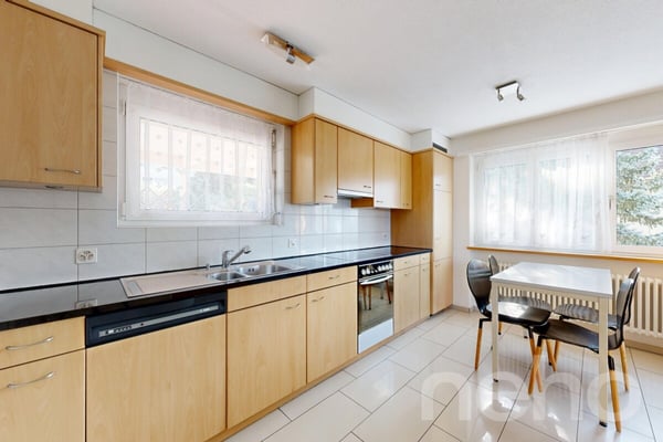 Freistehendes Einfamilienhaus mit grossem Garten und schöner Weitsicht 7