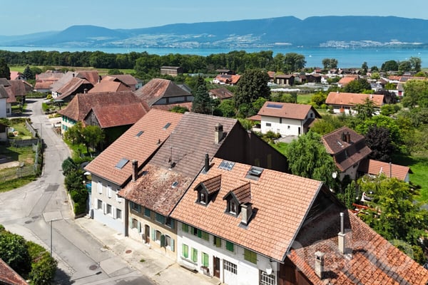 Propriété rare alliant calme, lumière et potentiel à Chevroux 12