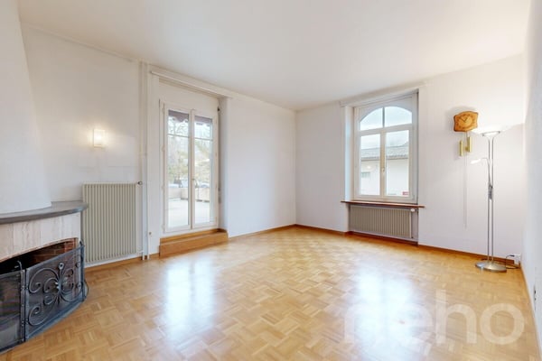 Grosszügiges Zweifamilienhaus mit Charakter und Potenzial 4