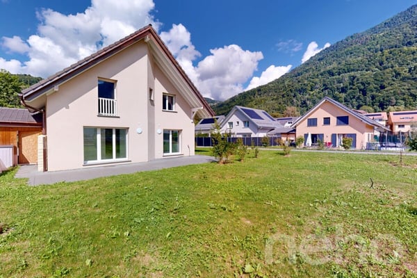Belle villa neuve avec 4 chambres, combles et grande cave 11