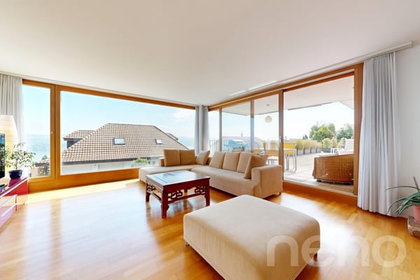 Lichtdurchflutete 5.5-Zimmer-Terrassenwohnung mit Panorama-Seesicht 4