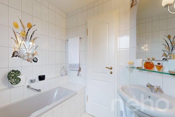 Charmante und grosszügige Dachwohnung an ruhiger Lage 7