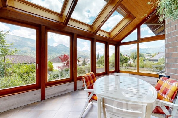 6.5-Zimmerhaus mit Licht, Raum und schöner Aussicht 10