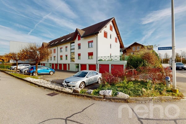 Grosszügige Dachwohnung mit Galerie an zentraler Lage 11