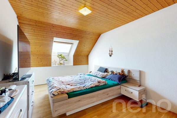 Grosszügige Dachwohnung mit Galerie an zentraler Lage 7