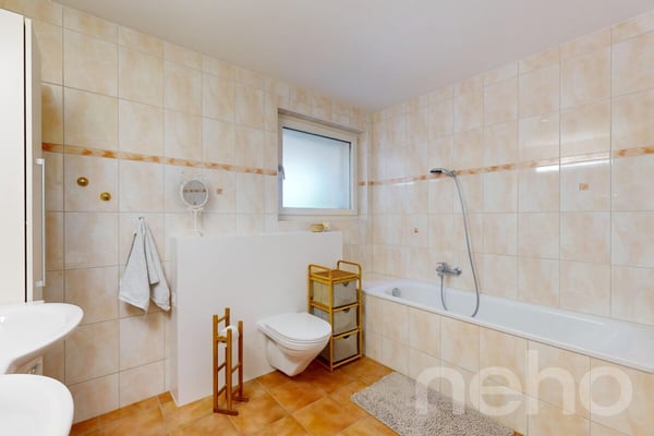Appartement familial avec grand jardin privatif 9