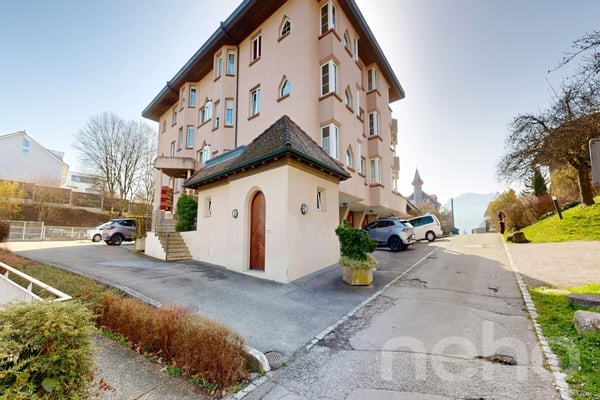4.5-Zimmerwohnung mit Terrasse, Wintergarten & Garage 10