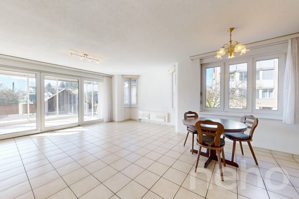 4.5-Zimmerwohnung mit Terrasse, Wintergarten & Garage 5