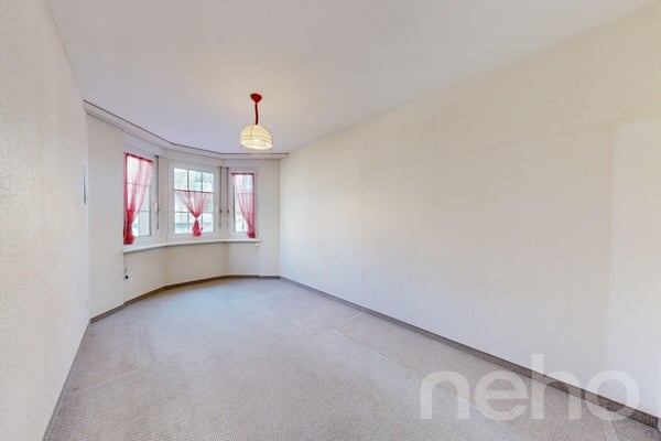 4.5-Zimmerwohnung mit Terrasse, Wintergarten & Garage 12