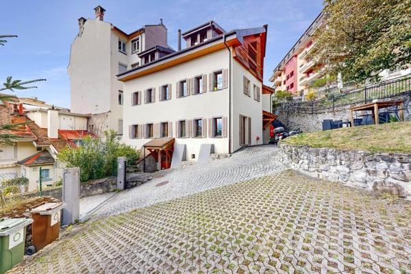 Luxueuse villa familiale avec spa et vue panoramique à Montreux 1