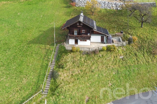 Exclusif : Chalet 2.5 pièces avec jardin 2
