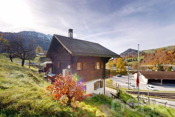Exclusif : Chalet 2.5 pièces avec jardin 5