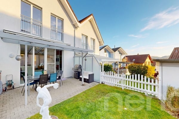 Modernes Reihenhaus mit viel Platz? an zentraler und ruhiger Lage 3