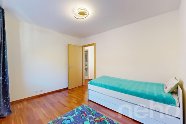 Magnifique Appartement avec Vue à Venthône 8