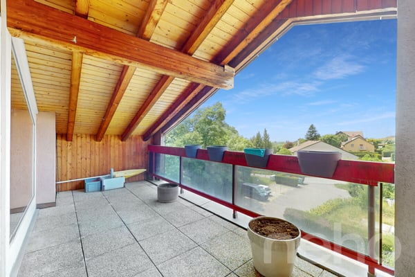 Bel appartement de 3,5 pièces au calme absolu à Savigny 3