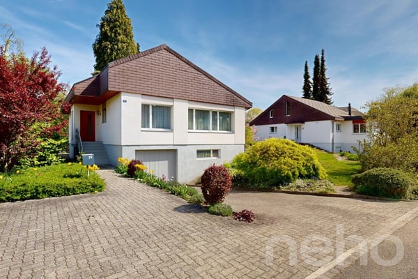 Einfamilienhaus mit viel Potenzial und grossem Garten in Huttwil 1