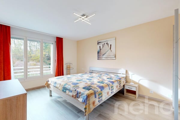 Spacieux 5.5 pièces de 160 m² au calme avec vue dégagée 5