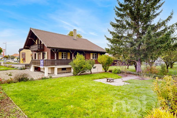 Charmant chalet avec grande parcelle et joli potentiel 1