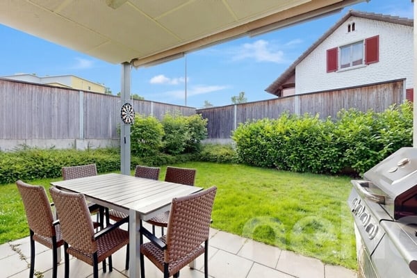 Moderne 3.5-Zimmer-Gartenwohnung mit 184 m² Garten und Sitzplatz 11