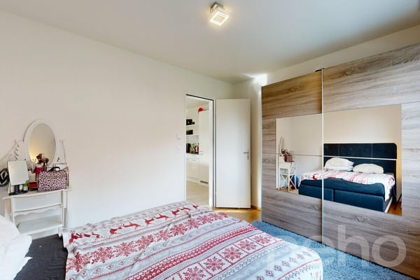 Moderne 3.5-Zimmer-Gartenwohnung mit 184 m² Garten und Sitzplatz 8